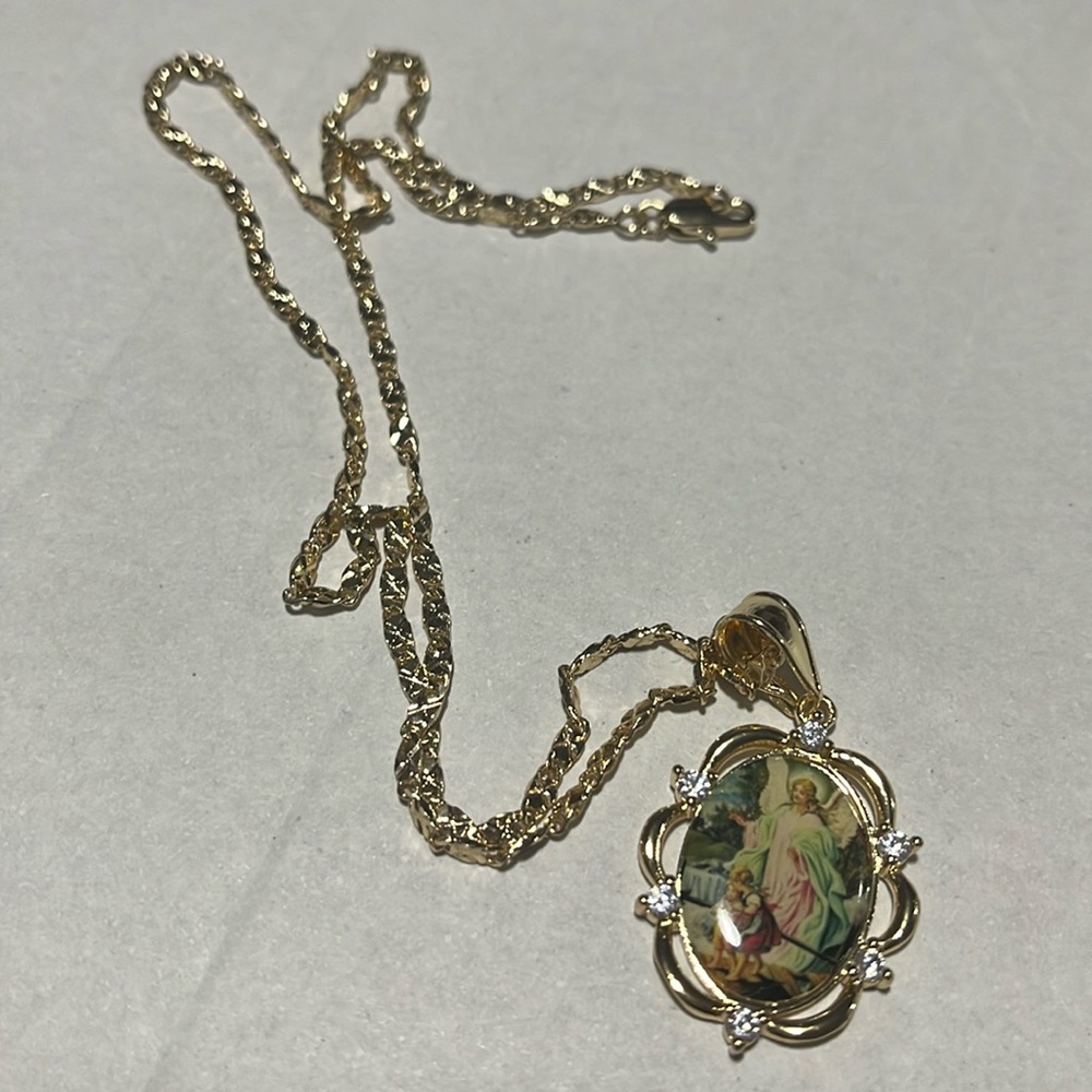 NWOT Guardian Angel Necklace